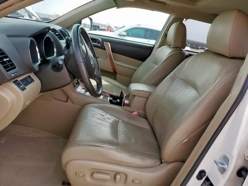 2010 TOYOTA HIGHLANDER LIMITED  