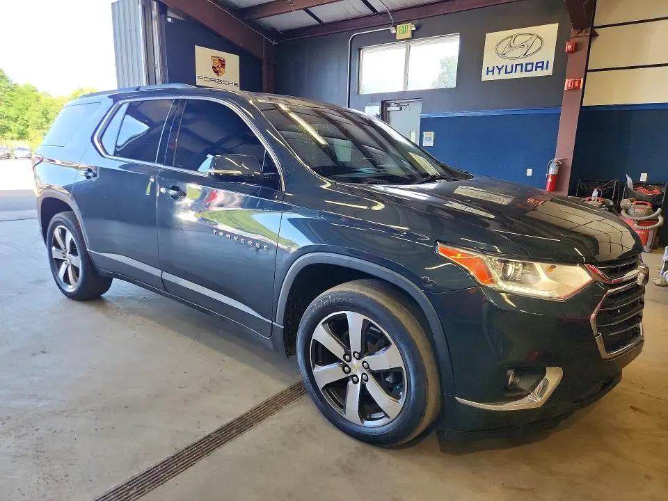2019 CHEVROLET TRAVERSE LT  