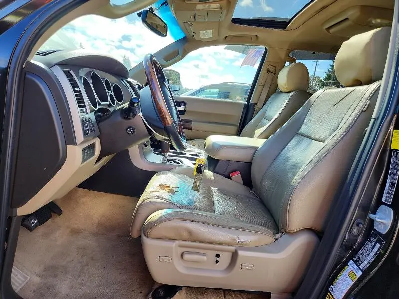 2010 TOYOTA SEQUOIA PLATINUM  