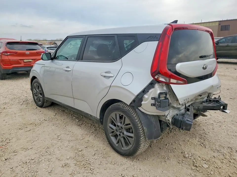 2021 KIA SOUL S  