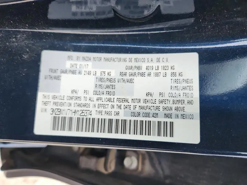 2017 MAZDA 3 TOURING  