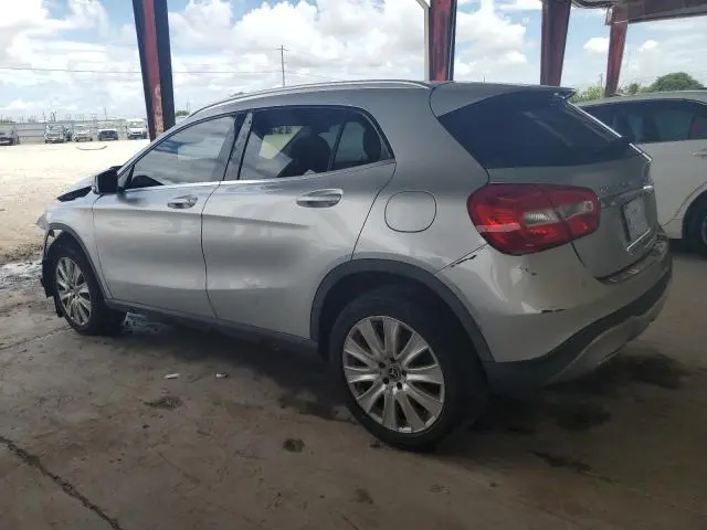 2020 MERCEDES-BENZ GLA 250  