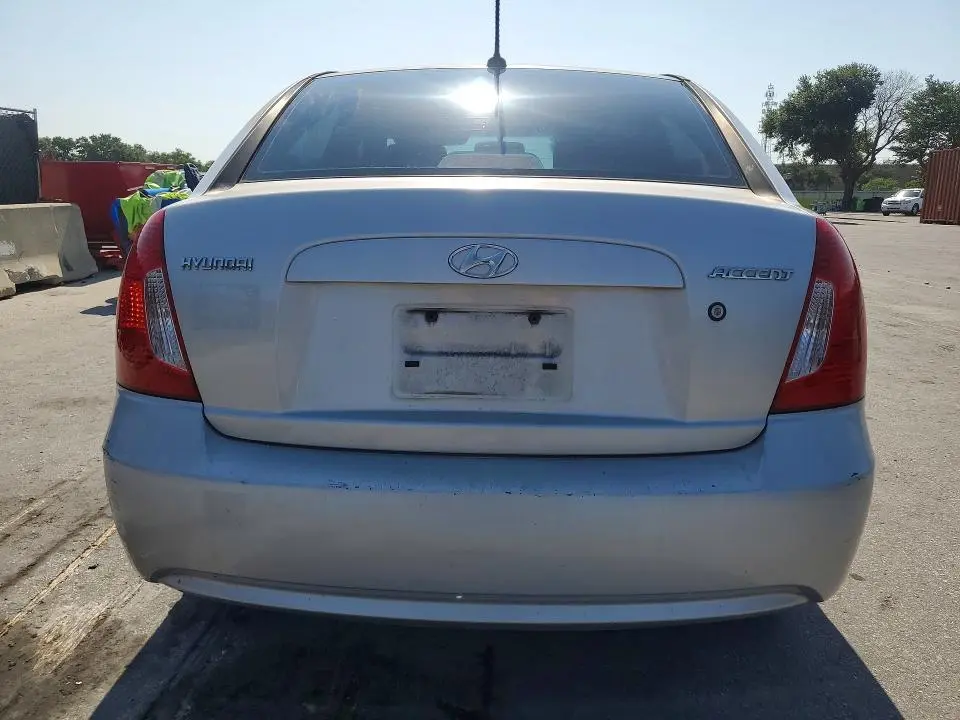 2010 HYUNDAI ACCENT GLS  