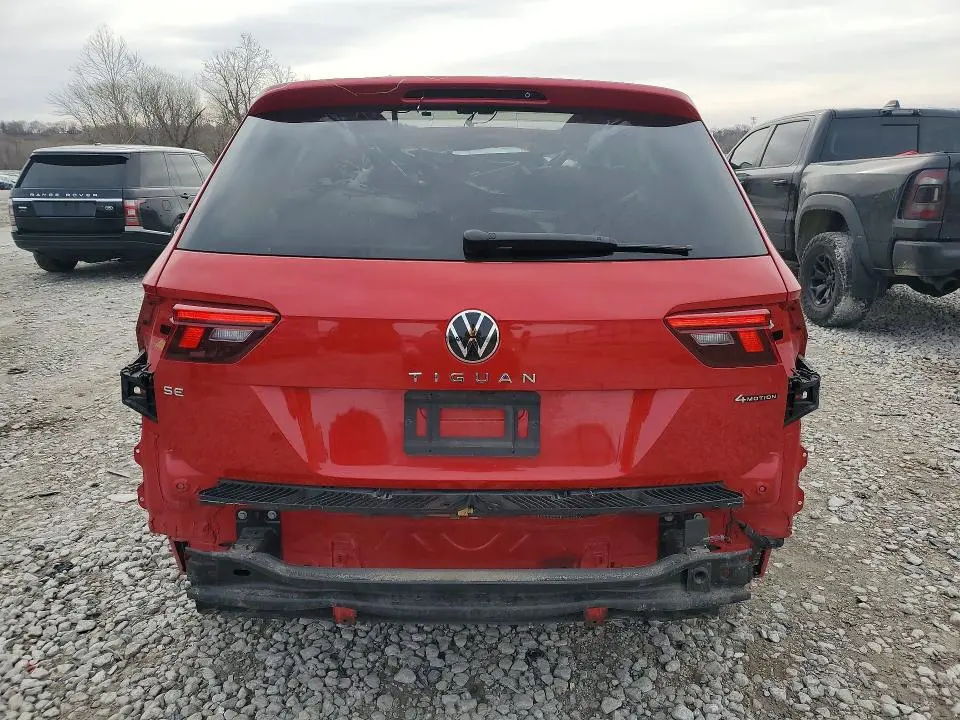 2022 VOLKSWAGEN TIGUAN SE  