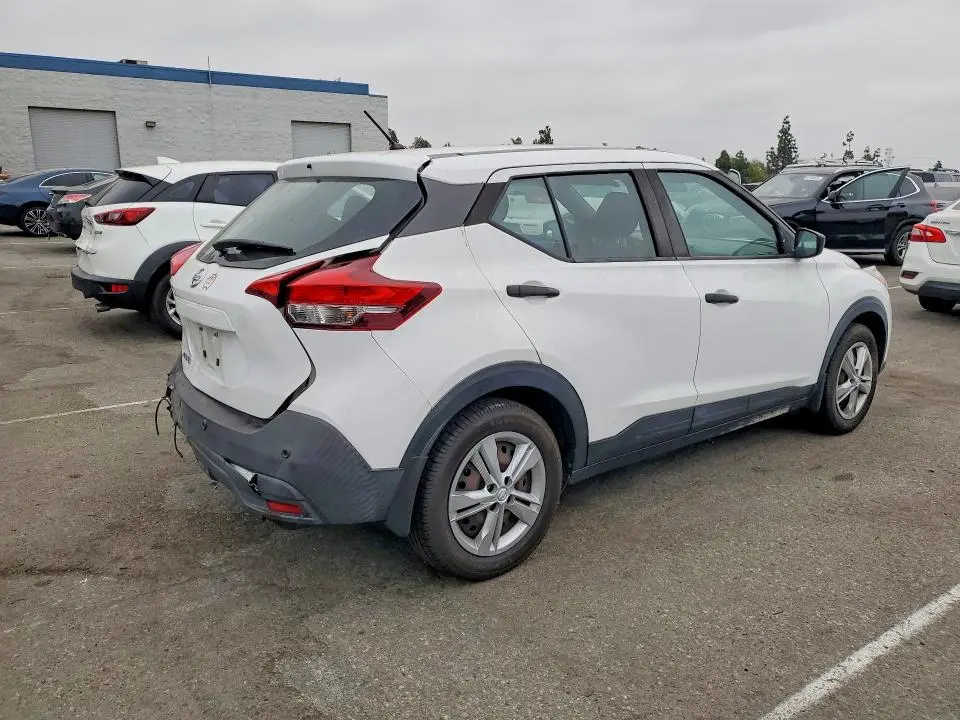 2020 NISSAN KICKS S  