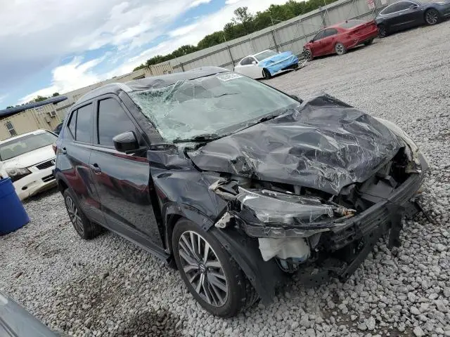 2021 NISSAN KICKS SV  