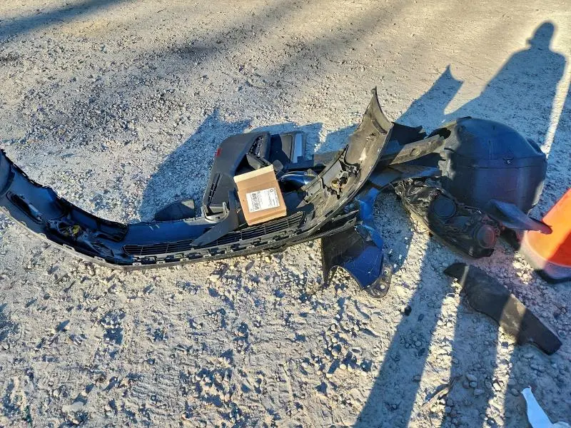 2011 VOLKSWAGEN GOLF   