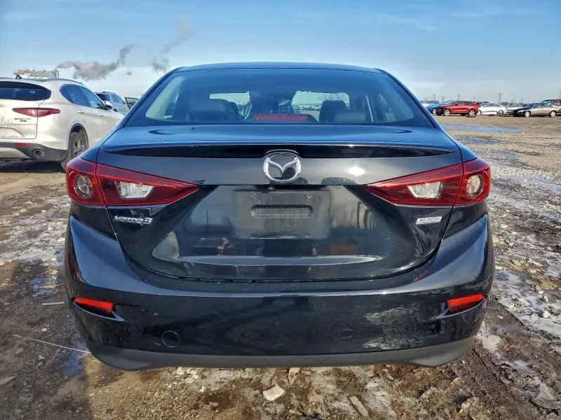 2018 MAZDA 3 TOURING  