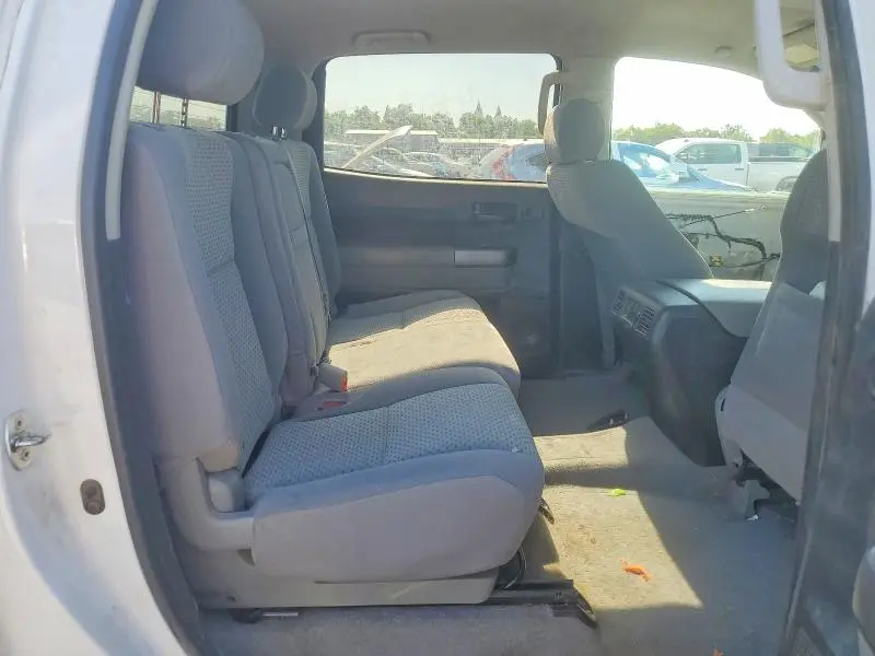 2010 TOYOTA TUNDRA CREWMAX SR5  