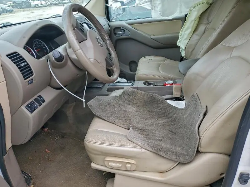 2011 NISSAN FRONTIER S  