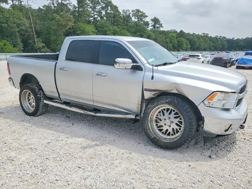 2018 RAM 1500 SLT  