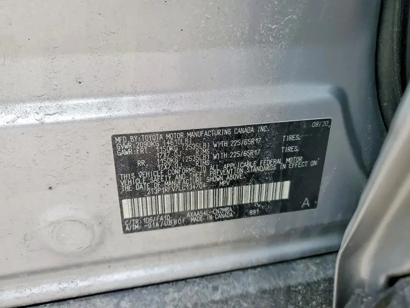 2020 TOYOTA RAV4 XLE  