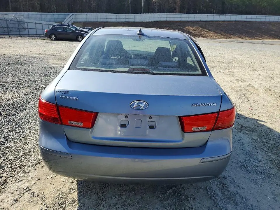 2010 HYUNDAI SONATA GLS  