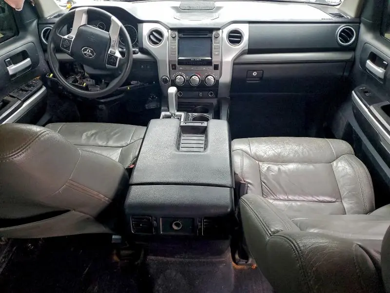 2015 TOYOTA TUNDRA CREWMAX SR5  