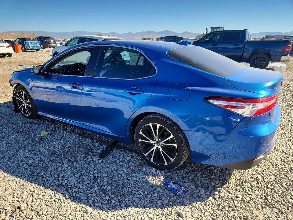 2020 TOYOTA CAMRY LE  