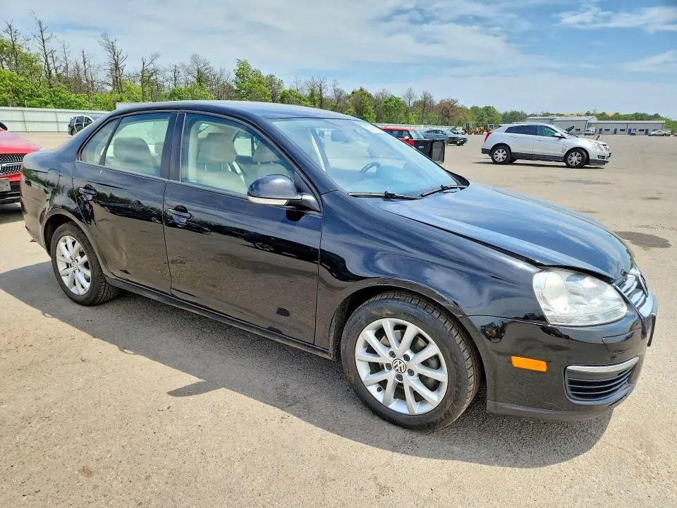 2010 VOLKSWAGEN JETTA LIMITED  