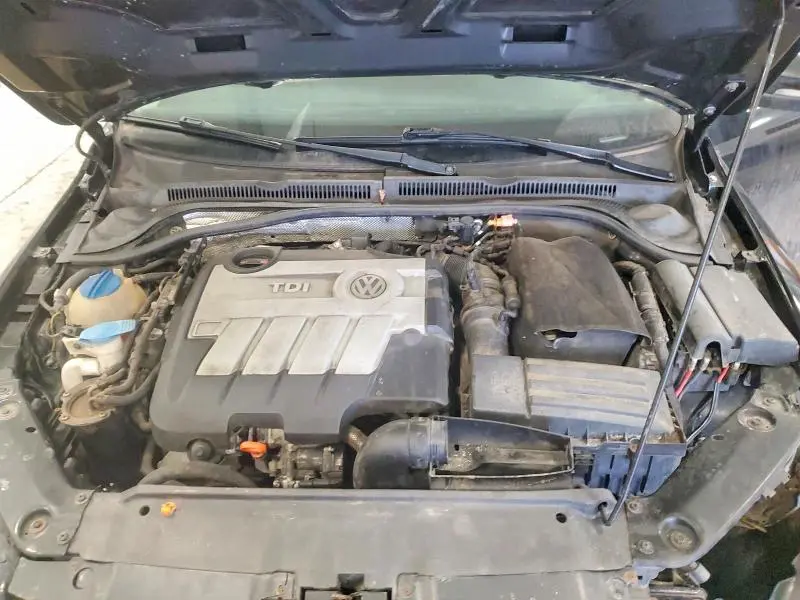 2013 VOLKSWAGEN JETTA TDI  