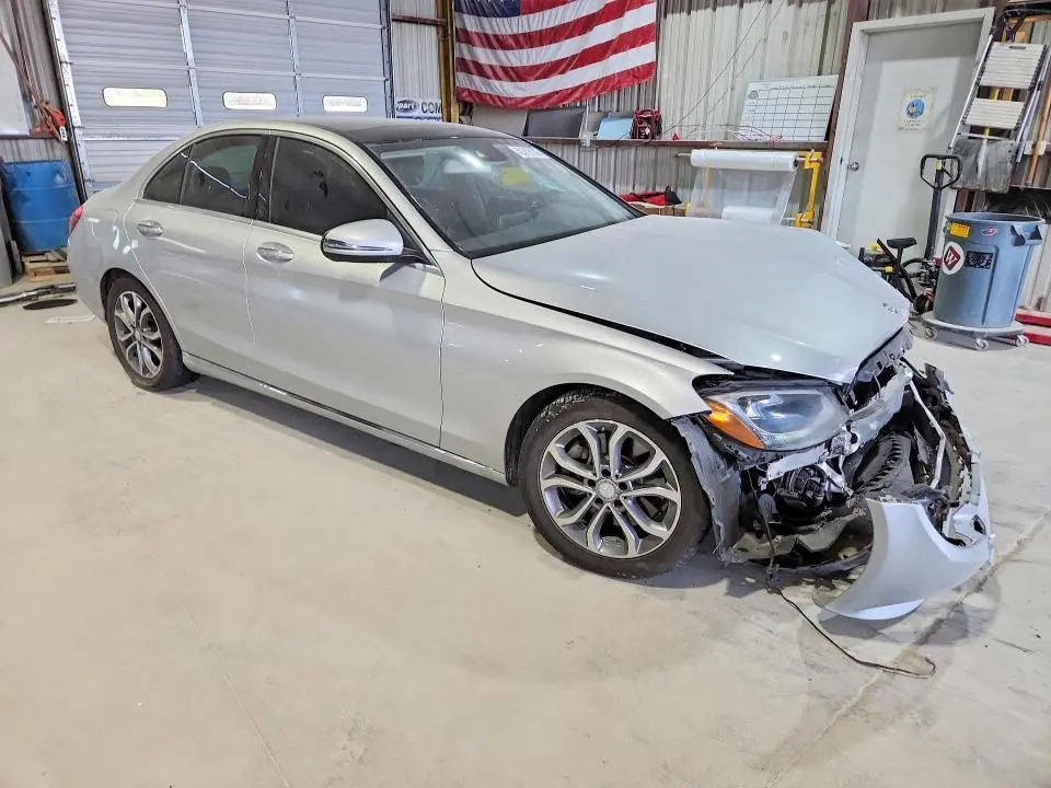 2016 MERCEDES-BENZ C 300  