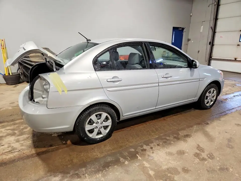 2010 HYUNDAI ACCENT GLS  