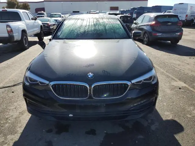 2019 BMW 530E   