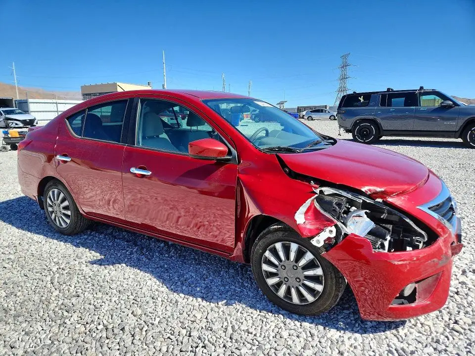 2015 NISSAN VERSA 1.6 SV  