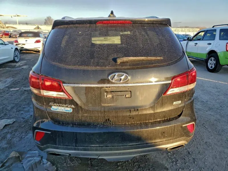 2017 HYUNDAI SANTA FE SE  