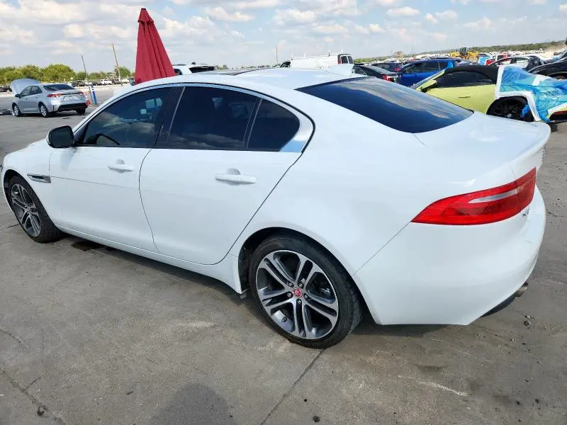 2017 JAGUAR XE PREMIUM  