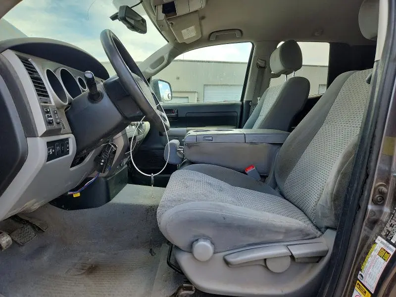 2011 TOYOTA TUNDRA DOUBLE CAB SR5  