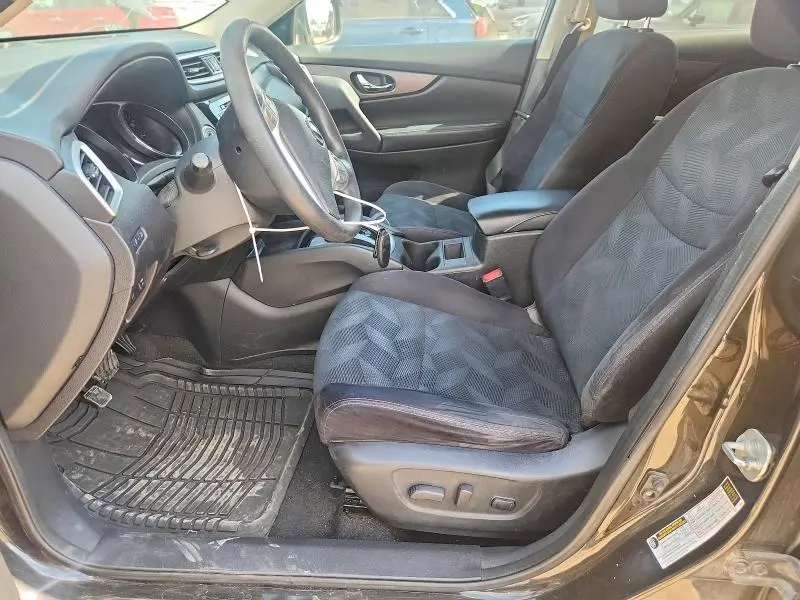 2014 NISSAN ROGUE SV  