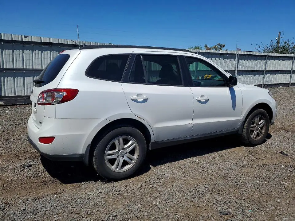 2012 HYUNDAI SANTA FE GLS  