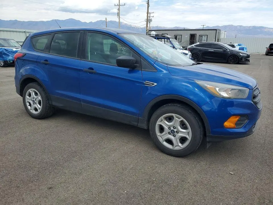 2019 FORD ESCAPE S  