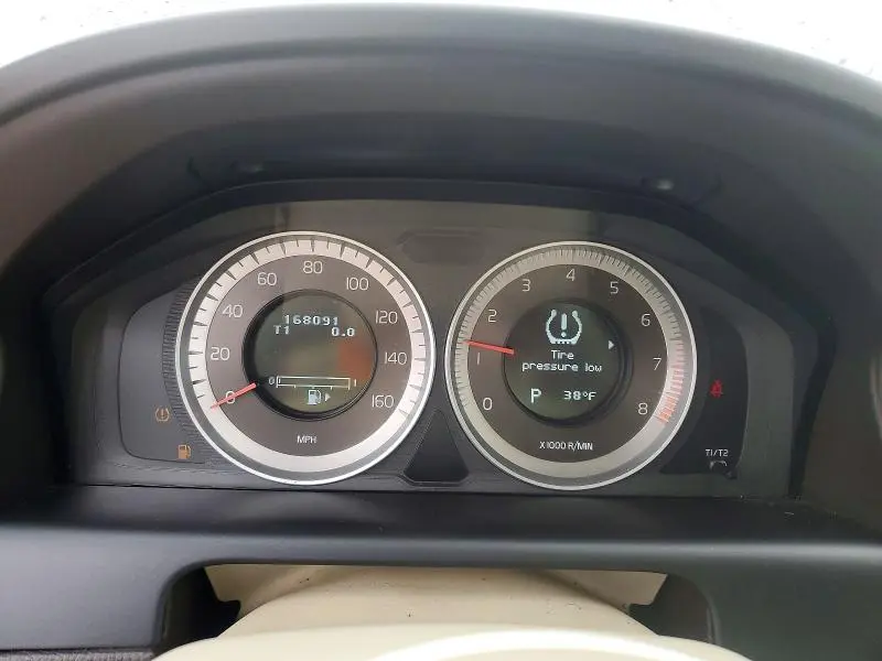 2013 VOLVO XC60 3.2  