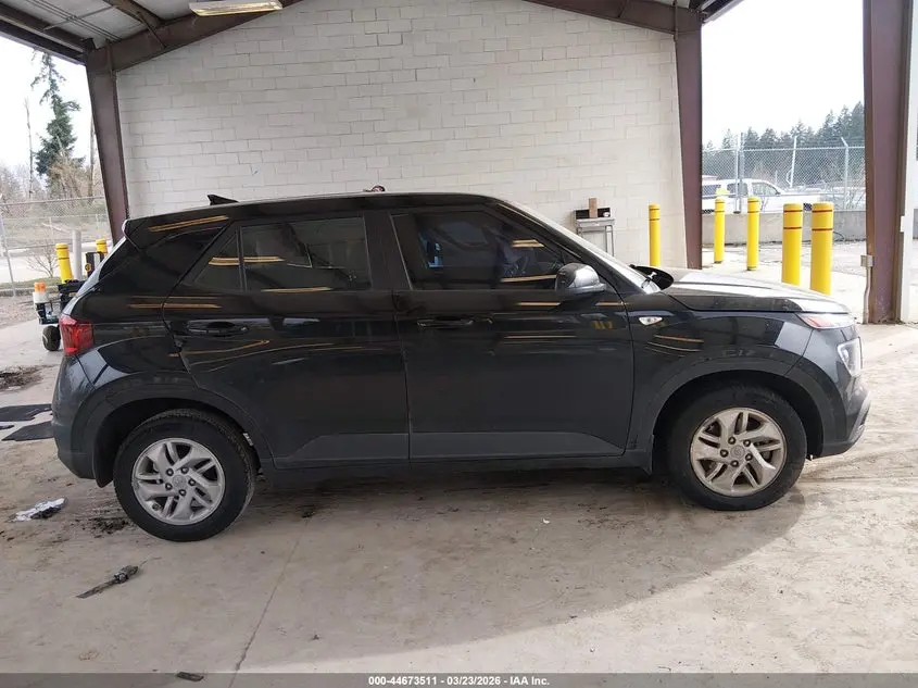 2022 HYUNDAI VENUE SE
