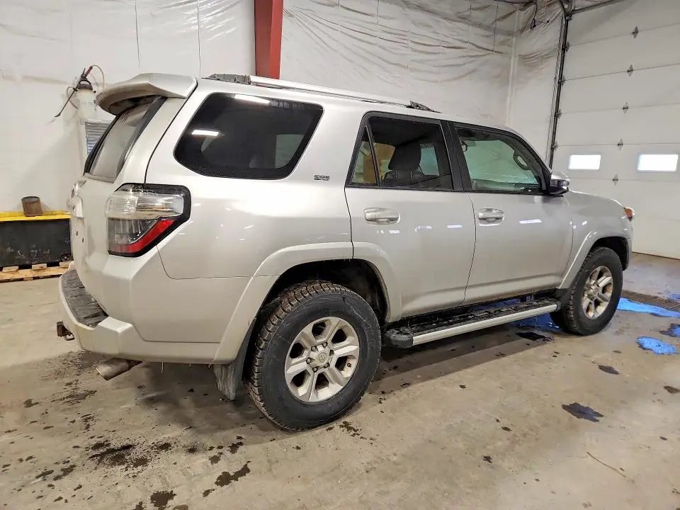 2016 TOYOTA 4RUNNER SR5  