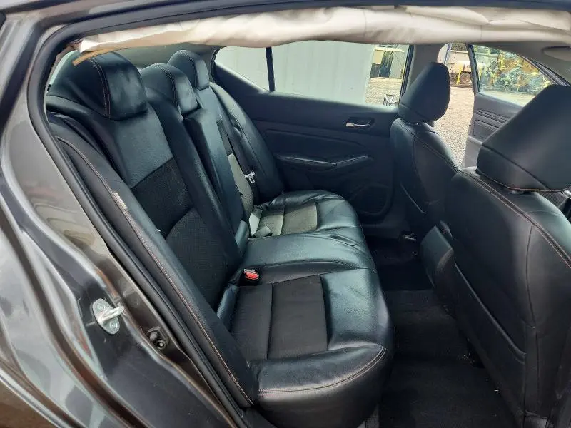 2021 NISSAN ALTIMA SR  