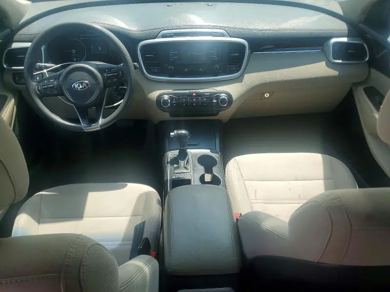 2017 KIA SORENTO LX V6  