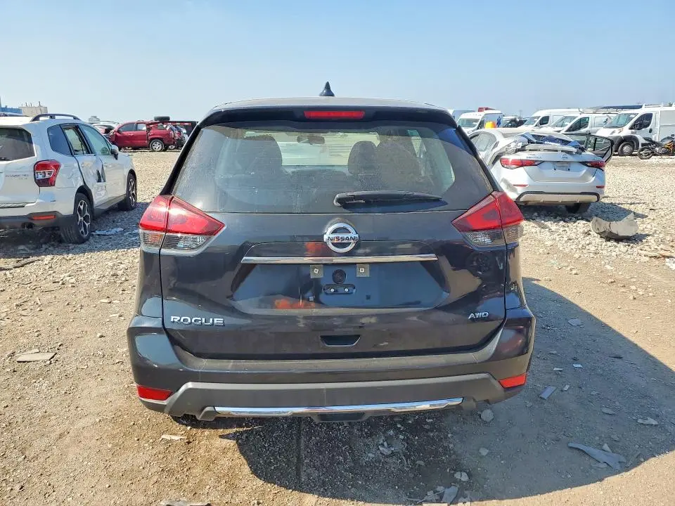 2018 NISSAN ROGUE S  
