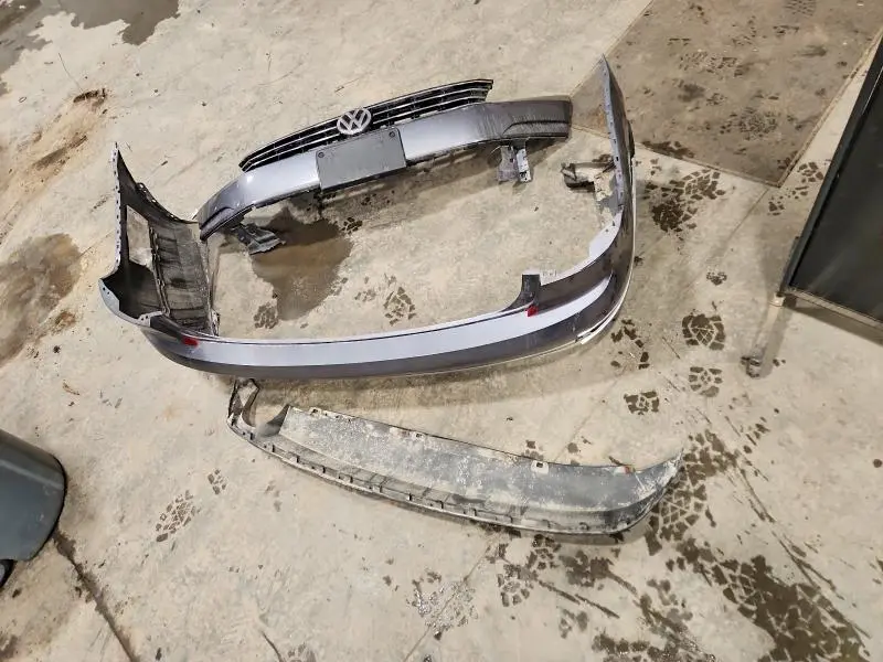 2016 VOLKSWAGEN PASSAT SE  