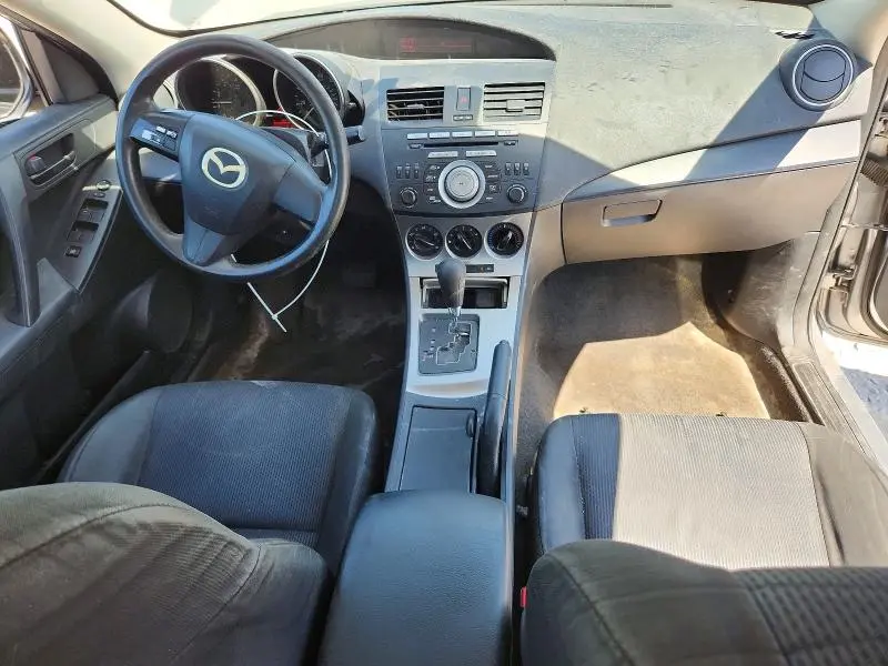 2010 MAZDA 3 I  