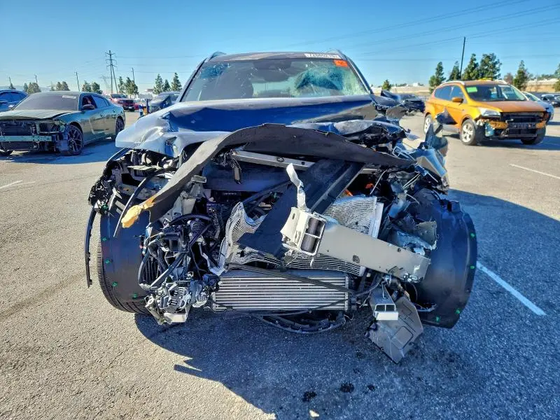 2022 VOLVO XC90 T6 MOMENTUM  