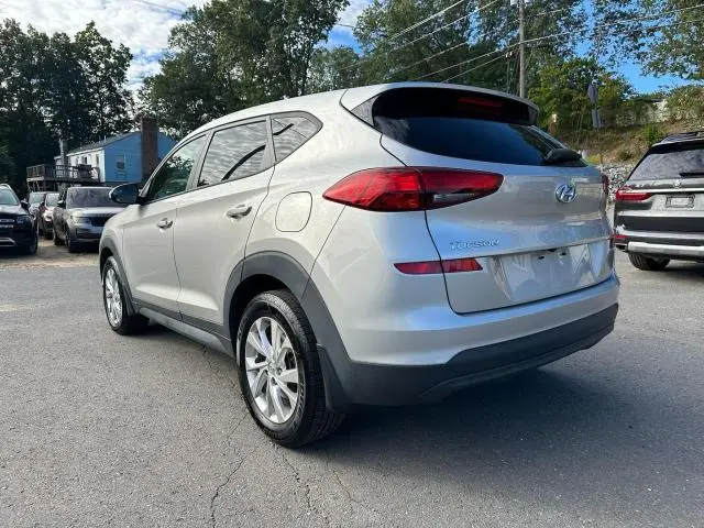 2021 HYUNDAI TUCSON SE  