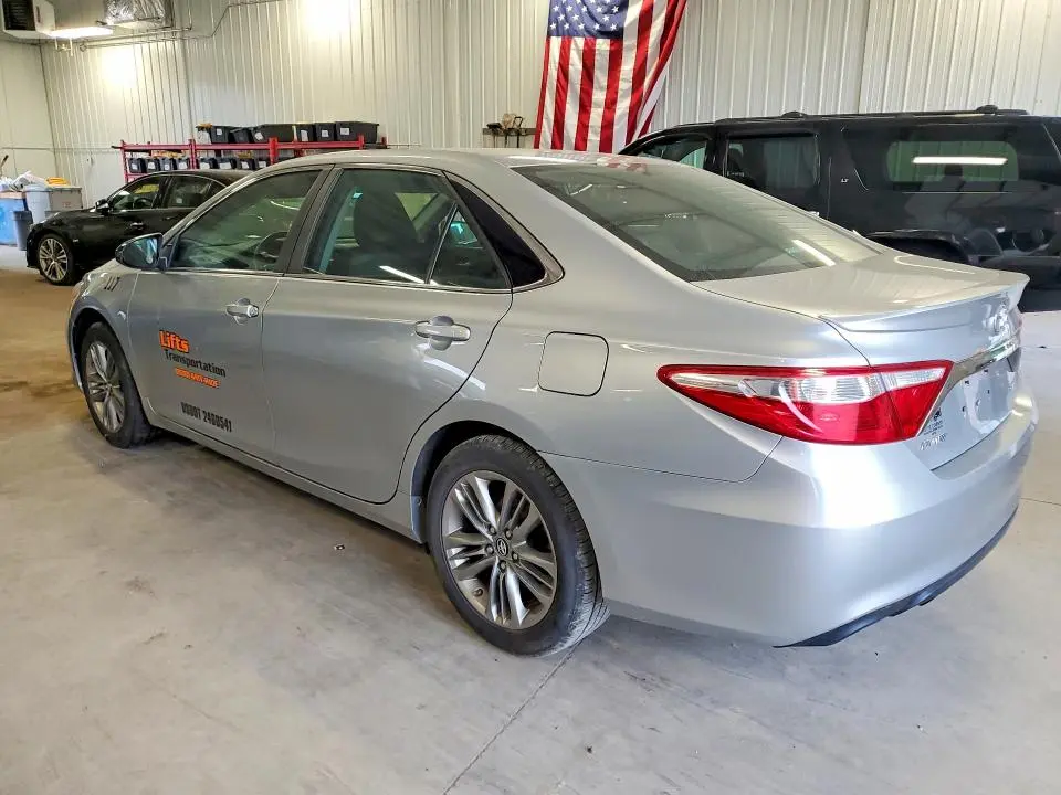 2017 TOYOTA CAMRY SE  