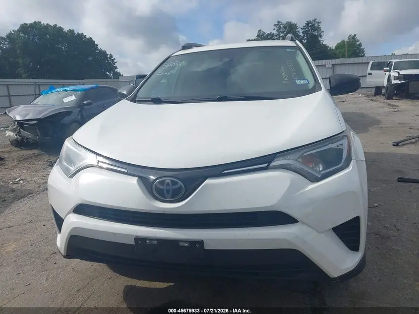2018 TOYOTA RAV4 LE