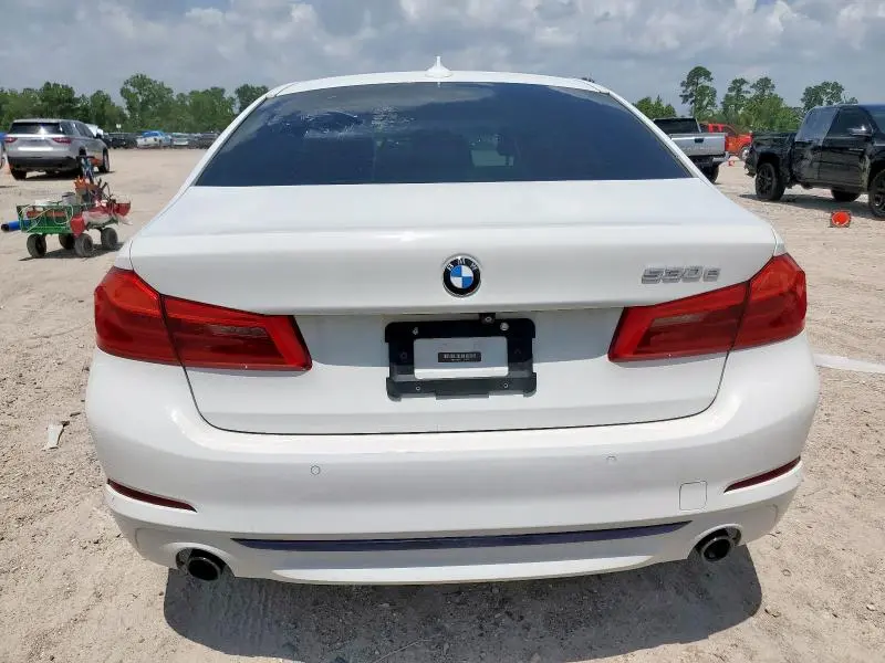 2018 BMW 530E   