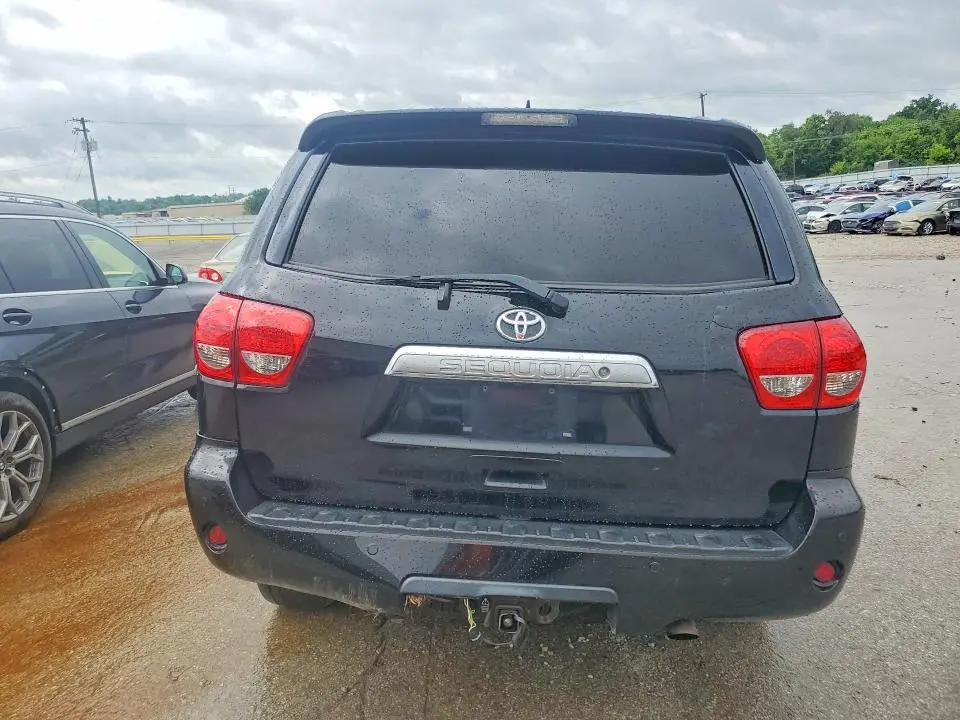 2013 TOYOTA SEQUOIA PLATINUM  
