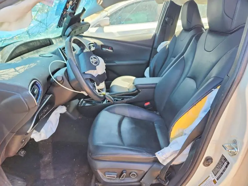 2017 TOYOTA PRIUS FOUR TOURING  
