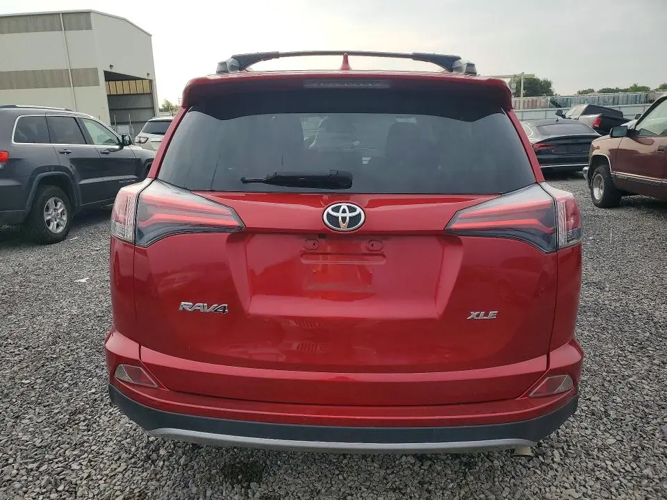 2017 TOYOTA RAV4 XLE  