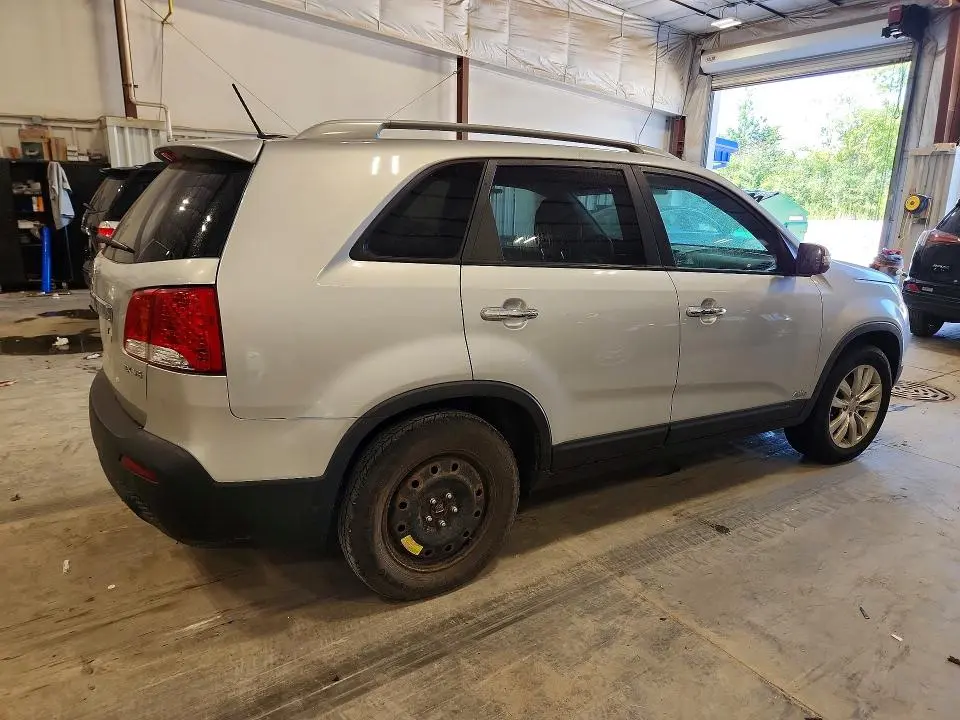 2011 KIA SORENTO EX  