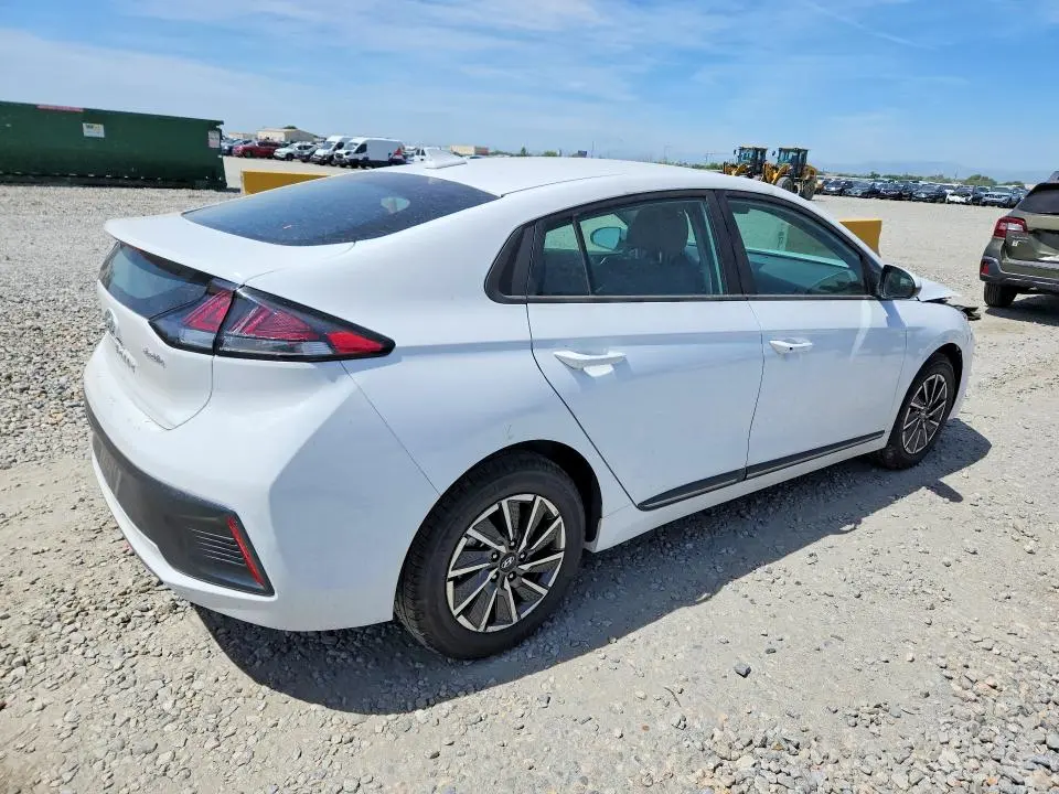 2021 HYUNDAI IONIQ SE  