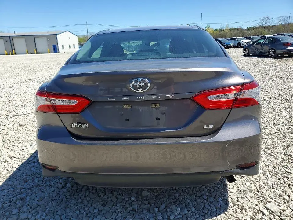 2018 TOYOTA CAMRY LE  